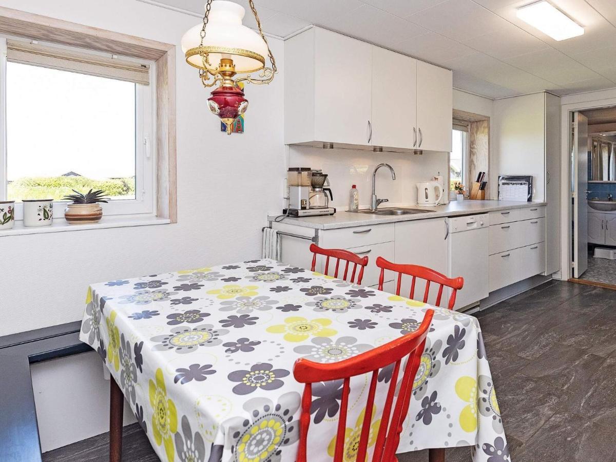 10 Person Holiday Home In Vinderup Exteriör bild