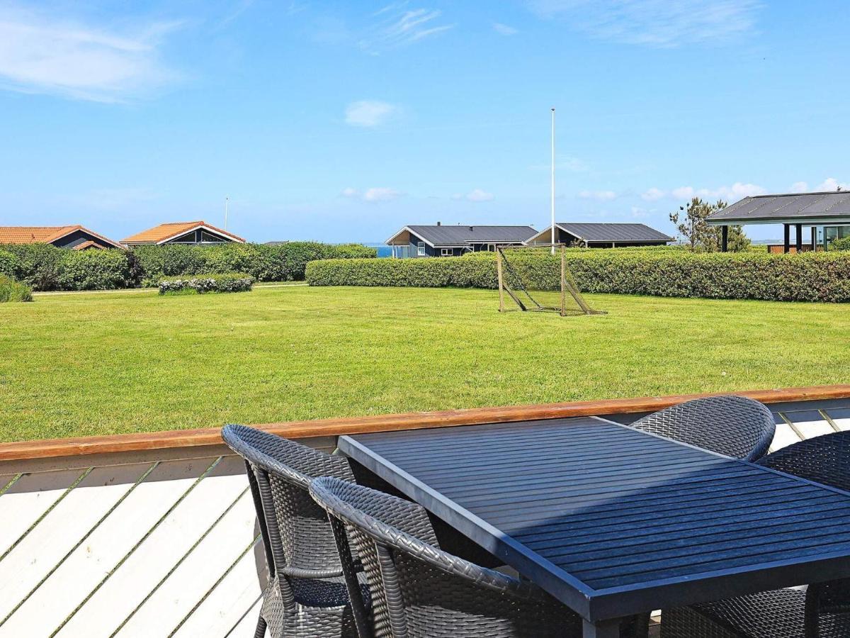 10 Person Holiday Home In Vinderup Exteriör bild
